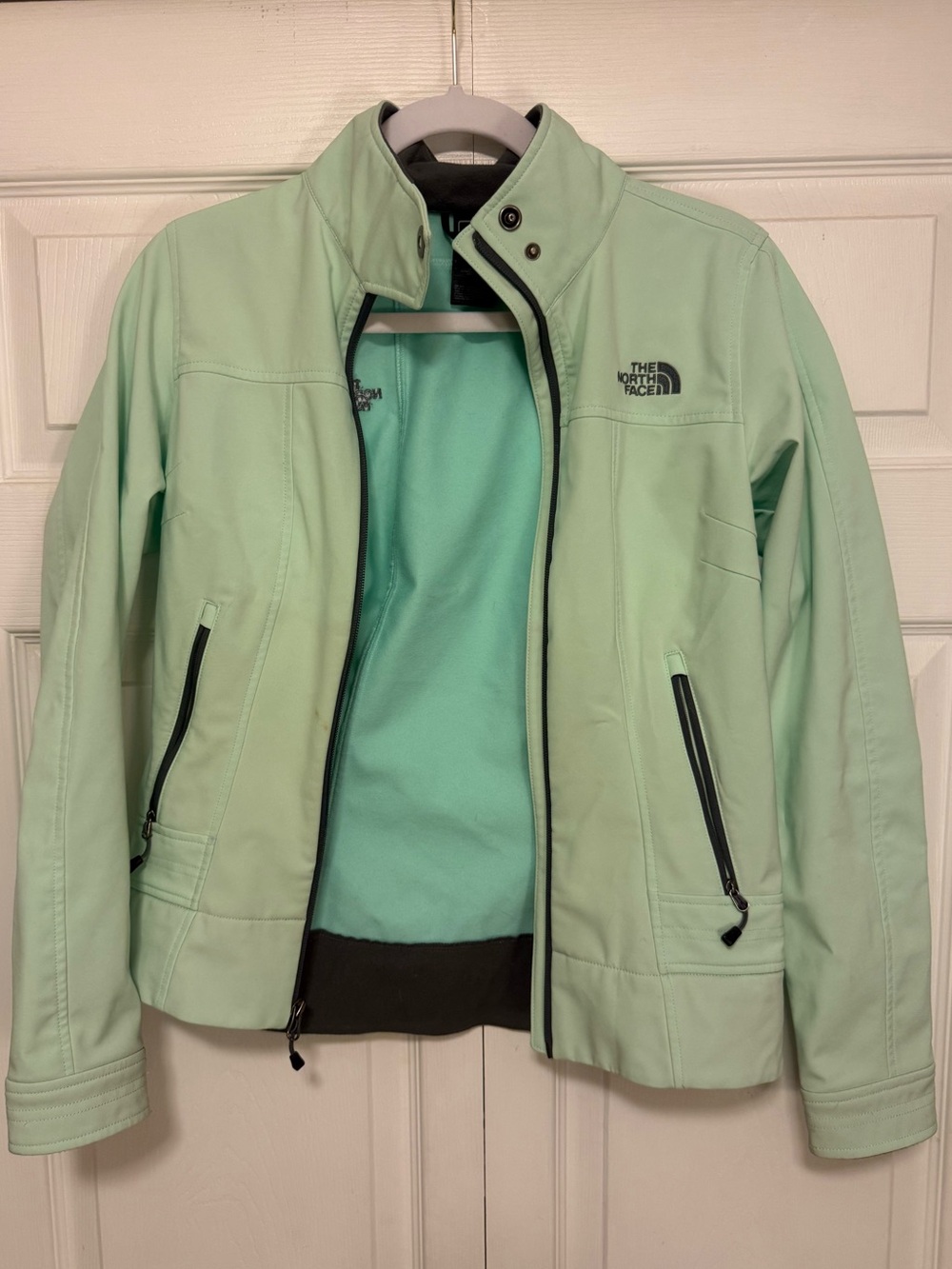 The North Face Women's Mint Softshell Utility Jacket